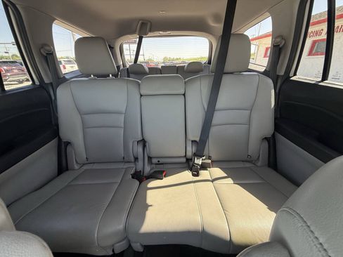 Used 2016 Honda Pilot Touring image 27