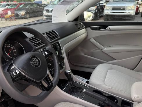 Used 2016 Volkswagen Passat 1.8T S FWD image 16