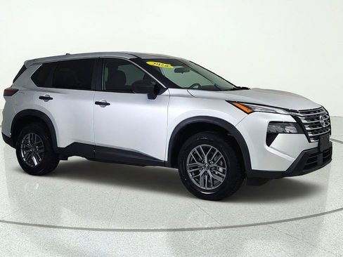 Used 2024 Nissan Rogue S AWD/4WD image 8