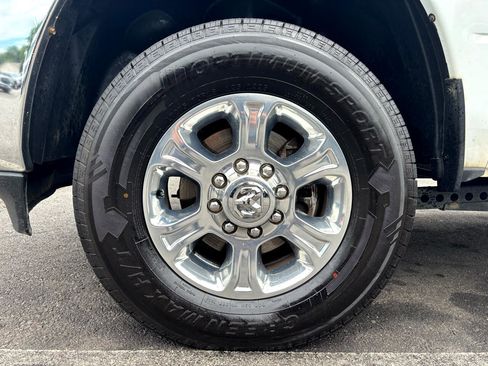 Used 2022 RAM 3500 Big Horn image 18