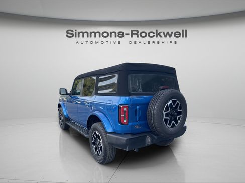 Used 2023 Ford Bronco Outer Banks AWD/4WD image 3
