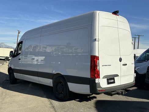 New 2025 Mercedes-Benz Sprinter 2500 image 7
