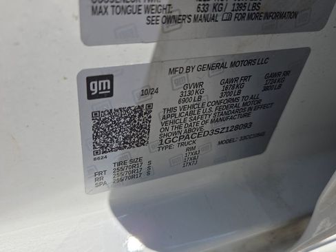 Used 2025 Chevrolet Silverado 1500 LT image 6