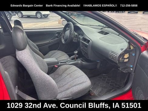 Used 2000 Chevrolet Cavalier Coupe w/ Preferred Equipment Group 1 FWD image 9