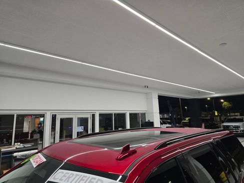 Used 2024 Cadillac Escalade Sport w/ Touring Package AWD/4WD image 12