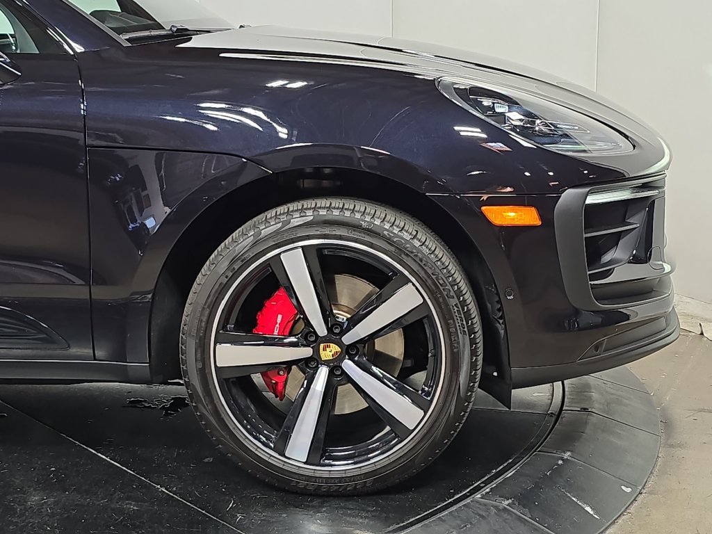 Certified 2026 Porsche Macan S AWD/4WD image 11