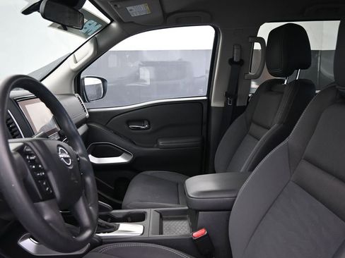 Used 2022 Nissan Frontier SV RWD image 22