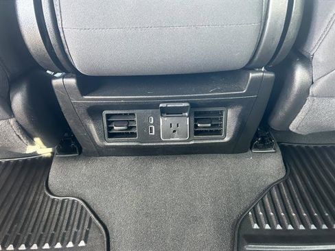 Certified 2024 Chevrolet Silverado 1500 LT image 31