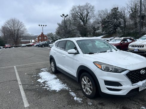 Used 2019 Hyundai Tucson SE image 3