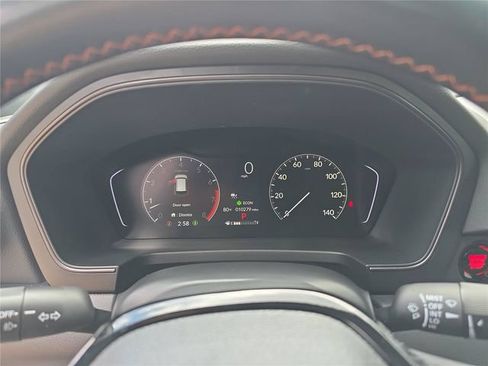 Used 2025 Honda Pilot TrailSport image 33