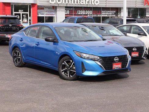 Used 2024 Nissan Sentra SV image 2