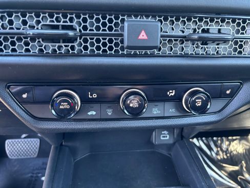 Used 2024 Honda HR-V Sport image 25