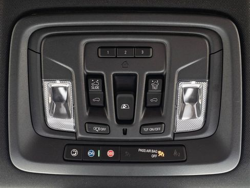 Used 2024 Chevrolet Silverado 1500 High Country w/ Technology Package AWD/4WD image 41
