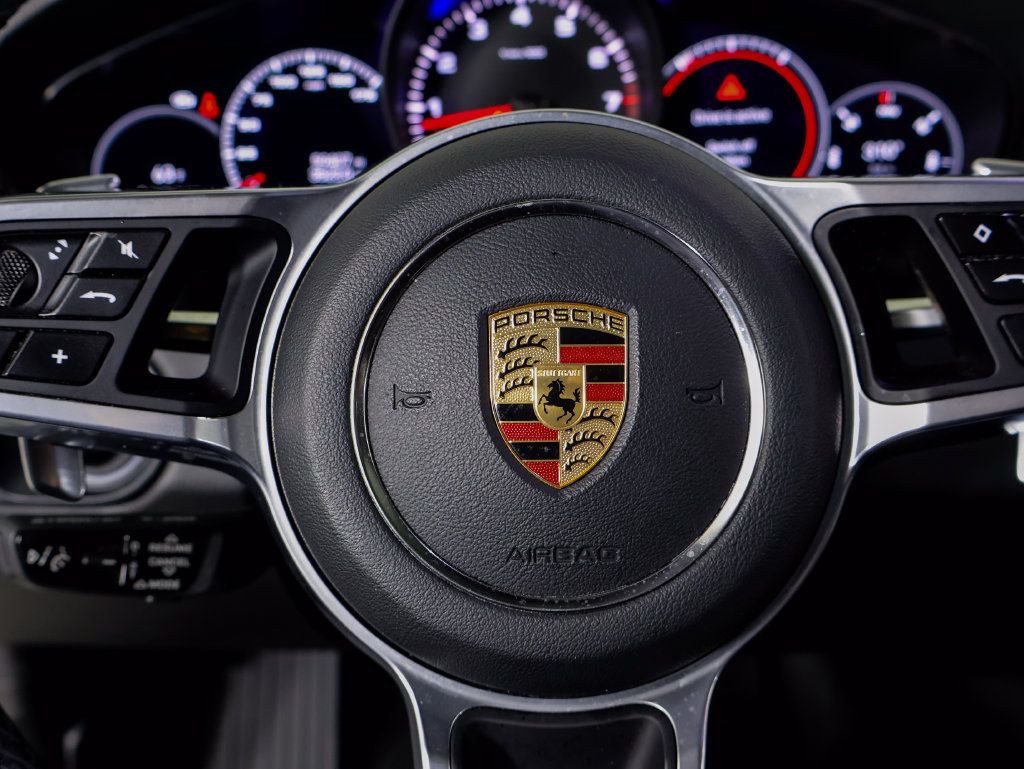 Certified 2022 Porsche Cayenne AWD/4WD image 20