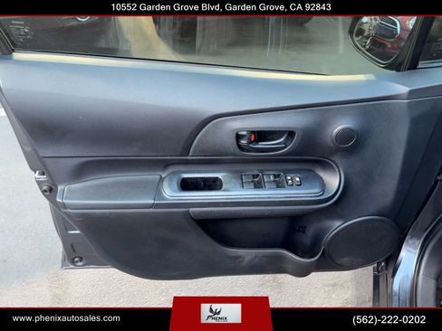 Used 2015 Toyota Prius C One image 12