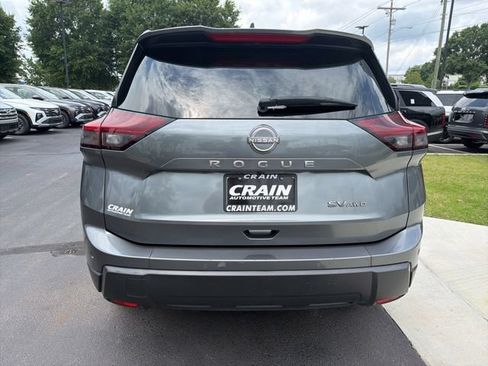 Used 2024 Nissan Rogue SV AWD/4WD image 7
