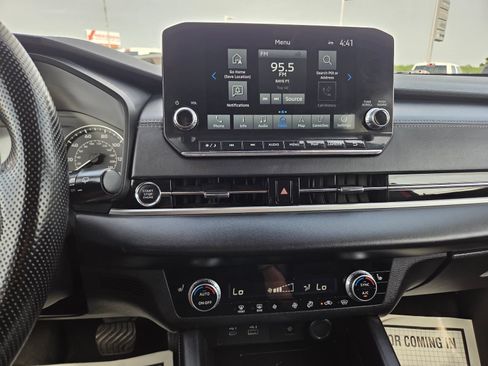 Used 2024 Mitsubishi Outlander SE Black Edition AWD/4WD image 39