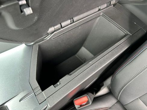 Used 2024 Chevrolet Equinox EV RS image 27