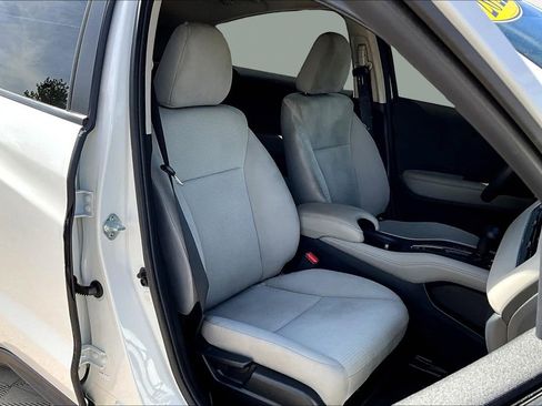 Used 2022 Honda HR-V LX image 7