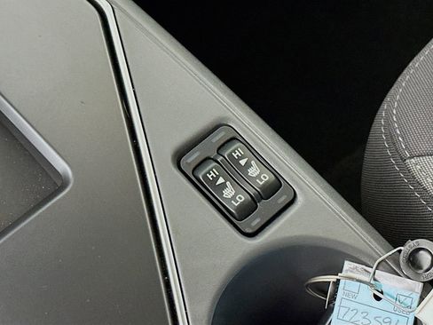 Certified 2025 Subaru Crosstrek 2.0i Premium AWD/4WD image 27