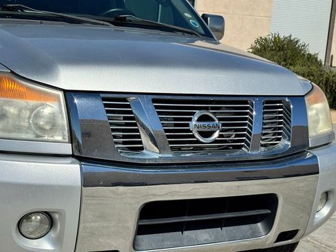 Used 2011 Nissan Titan SV RWD image 7