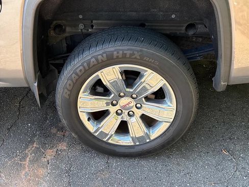 Used 2017 GMC Sierra 1500 SLT RWD image 18
