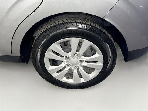 Used 2023 Kia Soul LX FWD image 24
