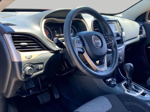 Used 2016 Jeep Cherokee Sport AWD/4WD image 17