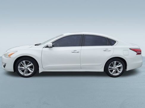 Used 2015 Nissan Altima 2.5 SL w/ Technology Package image 4
