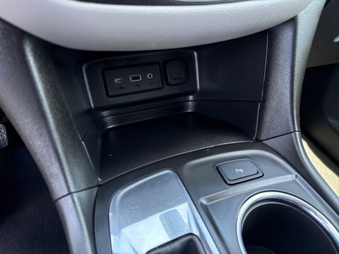 Used 2023 Chevrolet Equinox LT FWD image 21