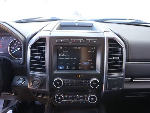 Used 2018 Ford Expedition Platinum RWD image 21