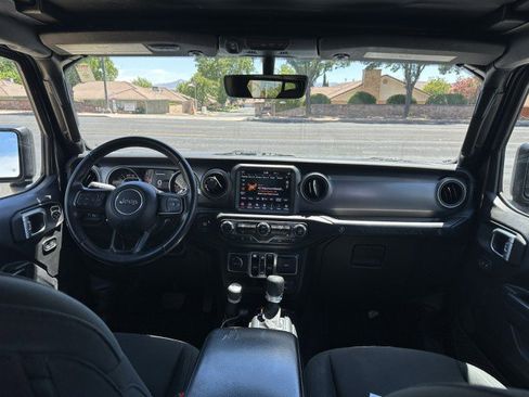 Used 2021 Jeep Wrangler Unlimited Sport AWD/4WD image 17