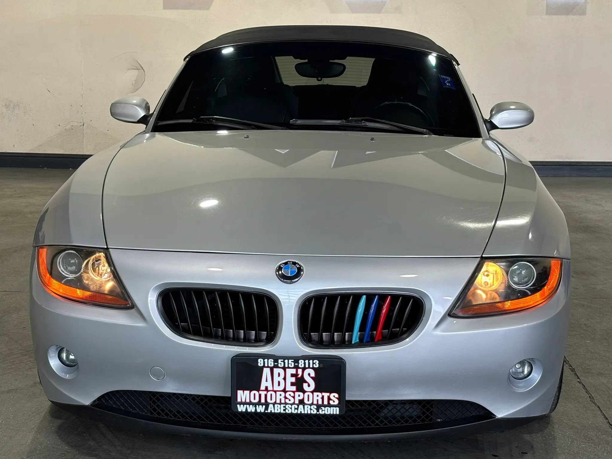 Used 2003 BMW Z4 2.5i RWD image 3