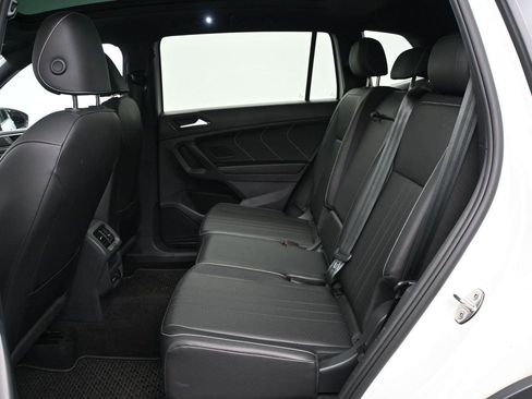 Used 2023 Volkswagen Tiguan SE R-Line AWD/4WD image 8