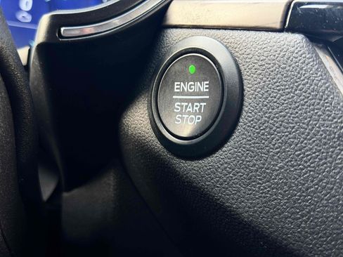 Used 2020 Ford Escape Titanium FWD image 31