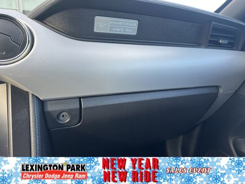 Used 2017 Ford Mustang GT Premium image 20