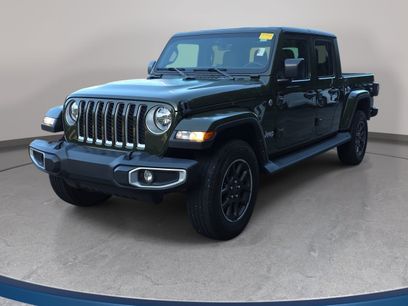 Used 2023 Jeep Gladiator Overland w/ Popular Equipment Package
