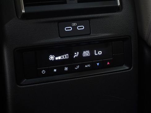 Certified 2024 MAZDA CX-90 3.3 Turbo w/ Premium Package AWD/4WD image 24