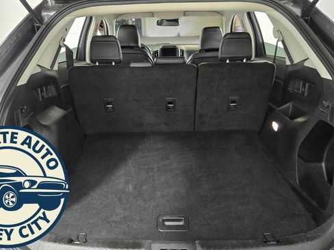 Used 2024 Ford Edge SEL image 26