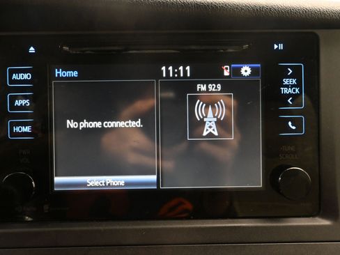 Used 2015 Toyota Sienna LE image 15