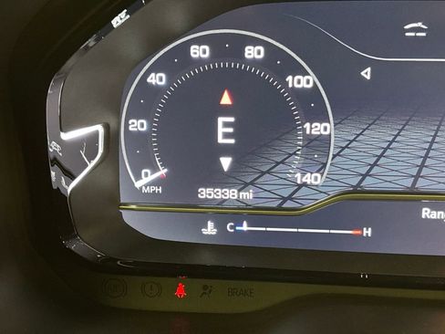 Used 2023 GMC Yukon XL Denali w/ Denali Reserve Package image 39