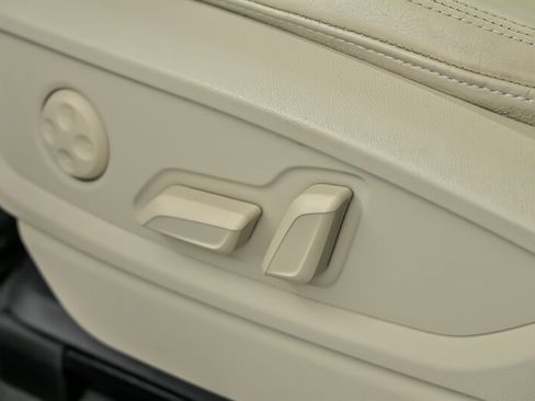 Used 2020 Audi Q5 2.0T Premium Plus image 25