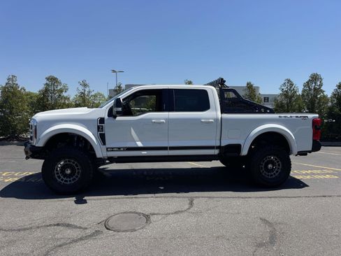 New 2026 Ford F250 Lariat w/ Black Appearance Package AWD/4WD image 4