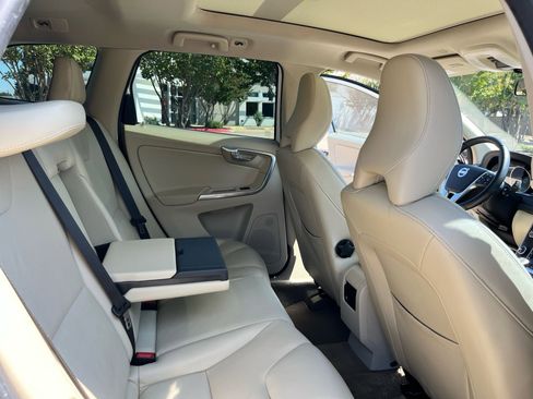 Used 2015 Volvo XC60 T5 Premier Plus image 19