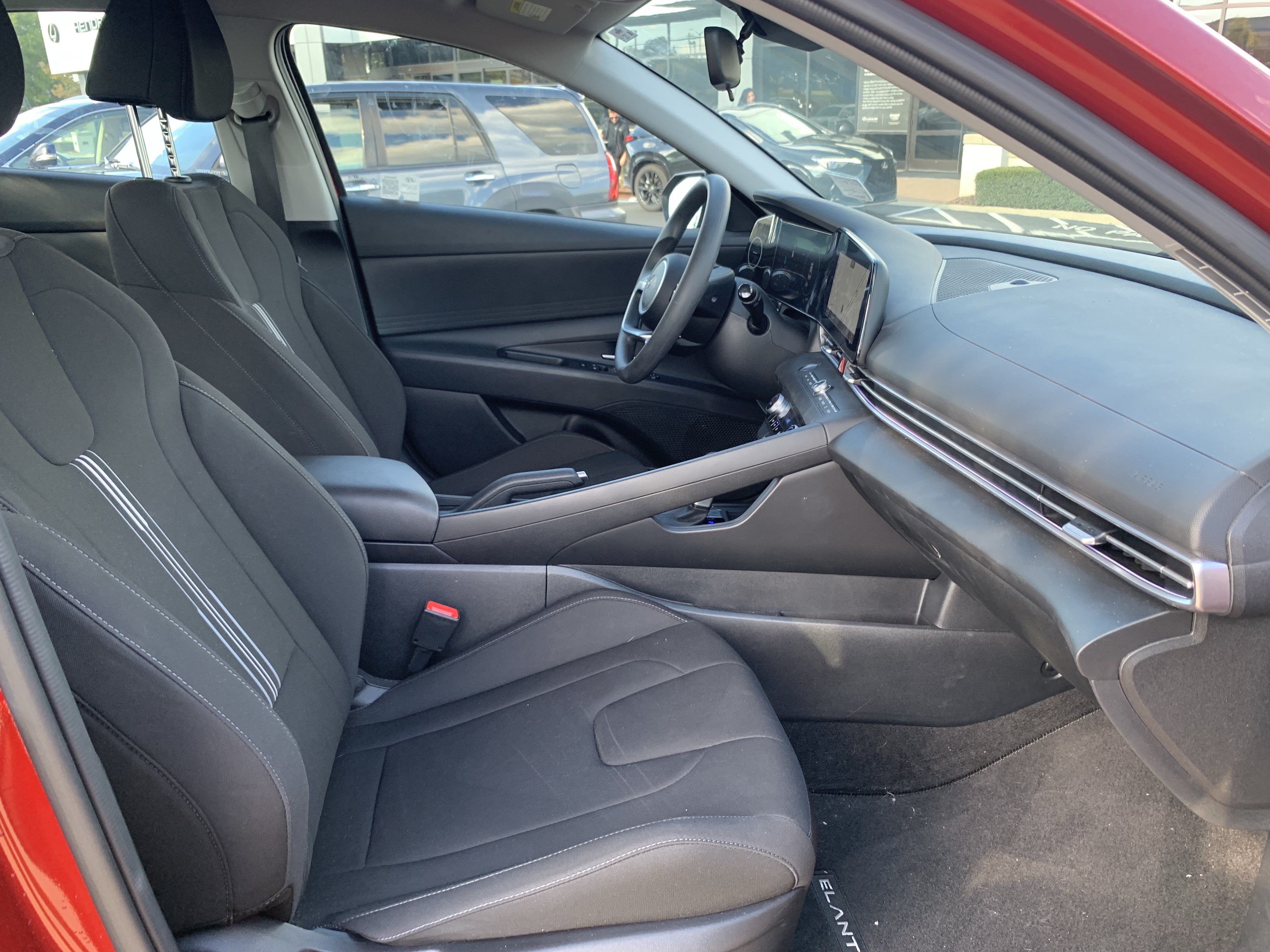 Used 2024 Hyundai Elantra SEL FWD image 35