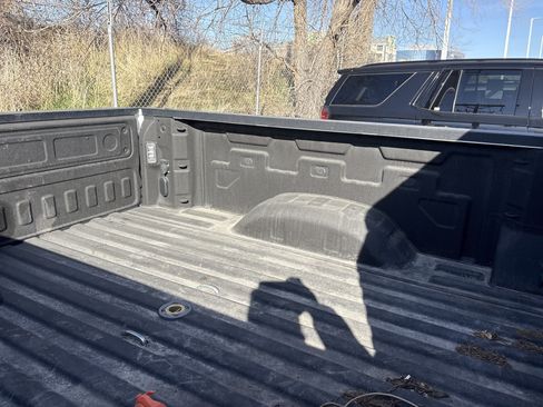 Used 2021 Chevrolet Silverado 2500 LTZ w/ LTZ Convenience Package image 19