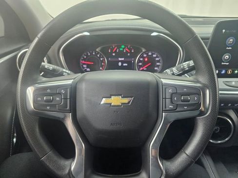 Used 2023 Chevrolet Blazer LT w/ Convenience Package FWD image 6