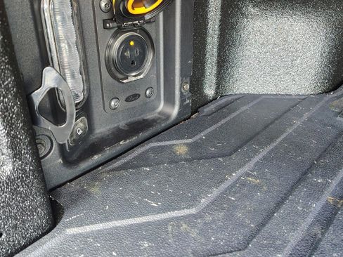 Used 2024 Ford Maverick Lariat FWD image 14