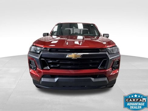 Used 2023 Chevrolet Colorado LT w/ LT Convenience Package II RWD image 2