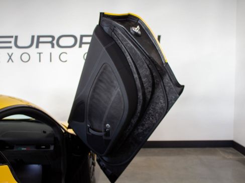 Used 2023 Maserati MC20 Coupe image 23